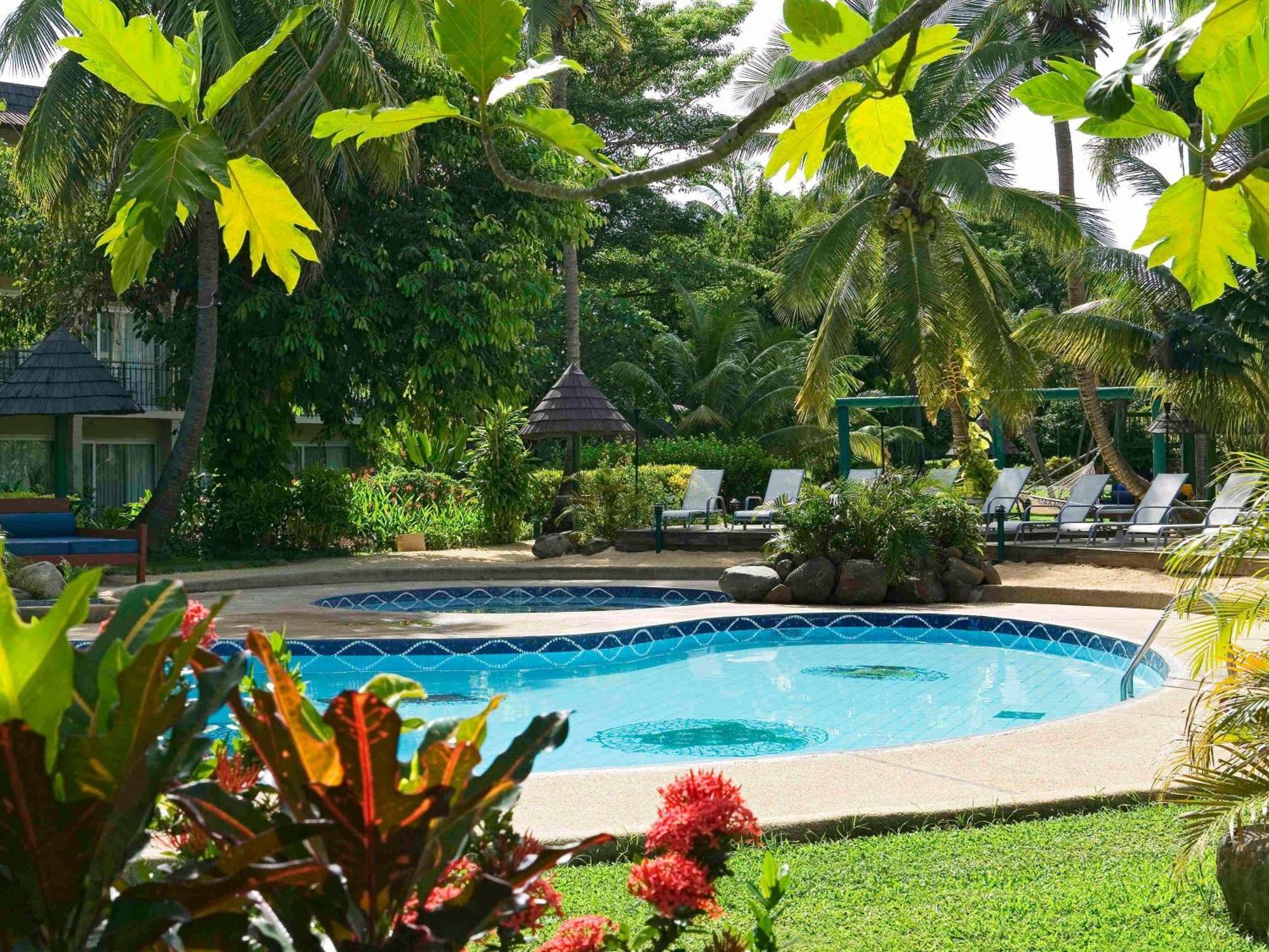 เมอร์เคียว นาดี Hotel ภายนอก รูปภาพ