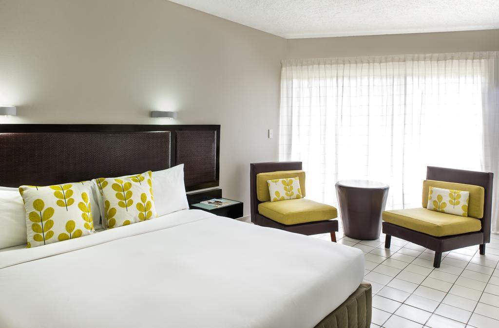 เมอร์เคียว นาดี Hotel ภายนอก รูปภาพ
