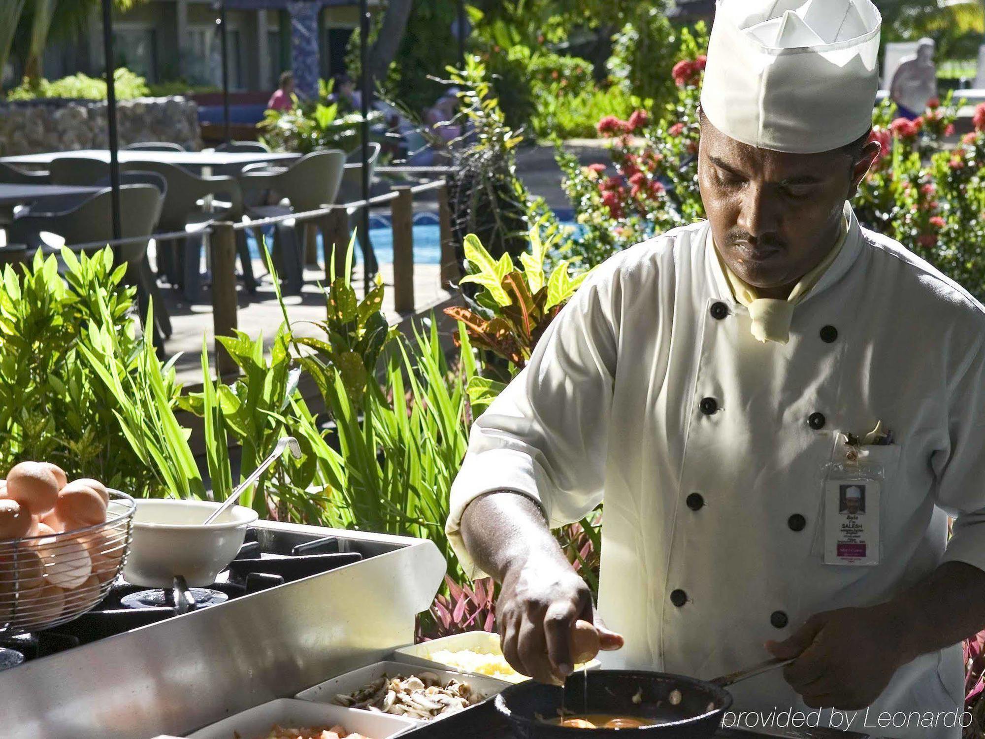 เมอร์เคียว นาดี Hotel ภายนอก รูปภาพ