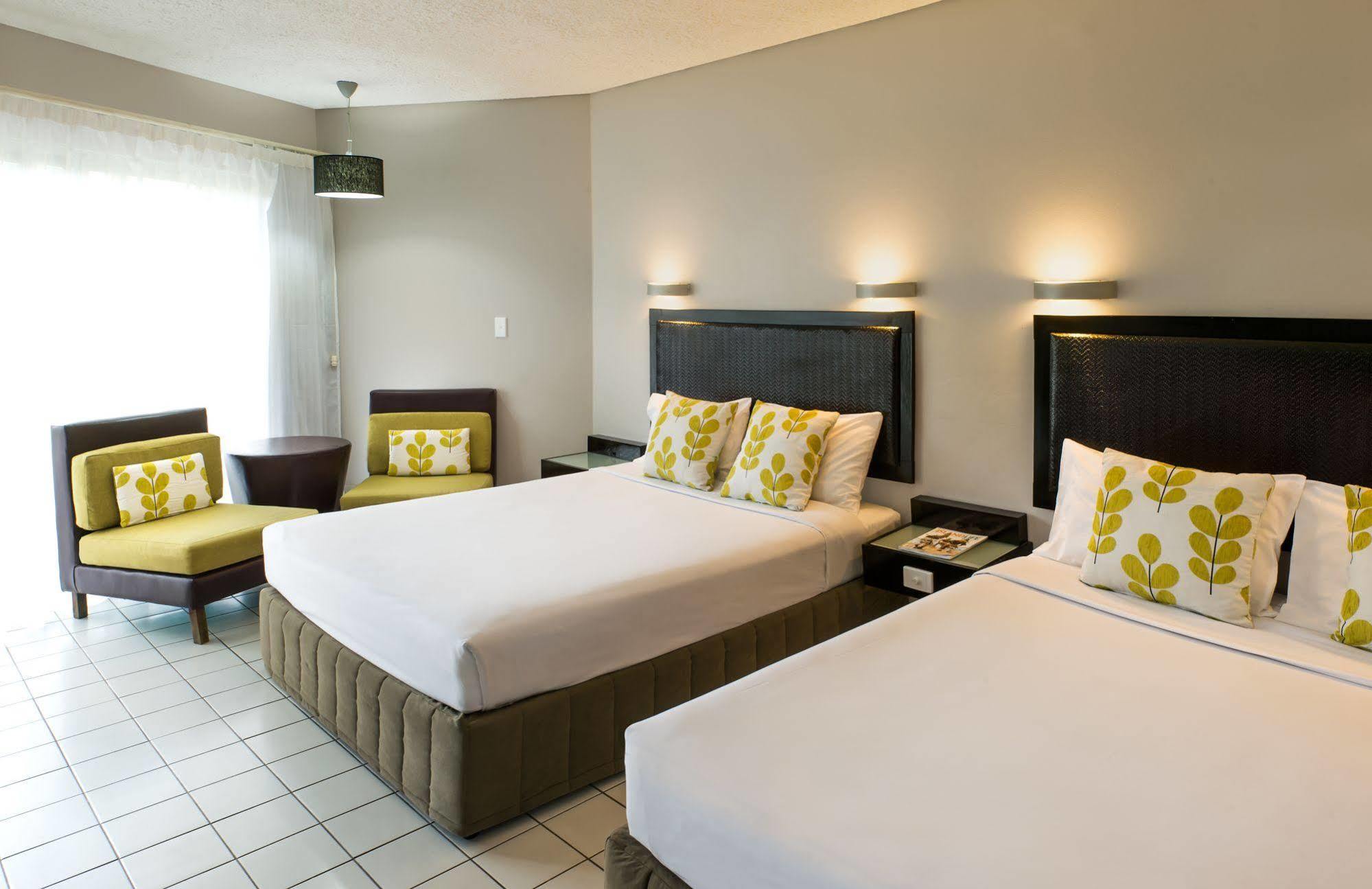 เมอร์เคียว นาดี Hotel ภายนอก รูปภาพ